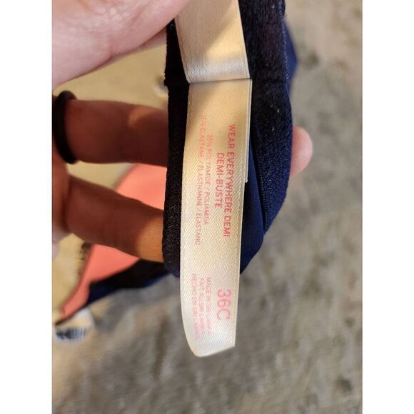 Victoria’s Secret PINK Wear Everywhere Lined Demi Bra 36C Navy Blue Aztec Straps - Picture 4 of 4